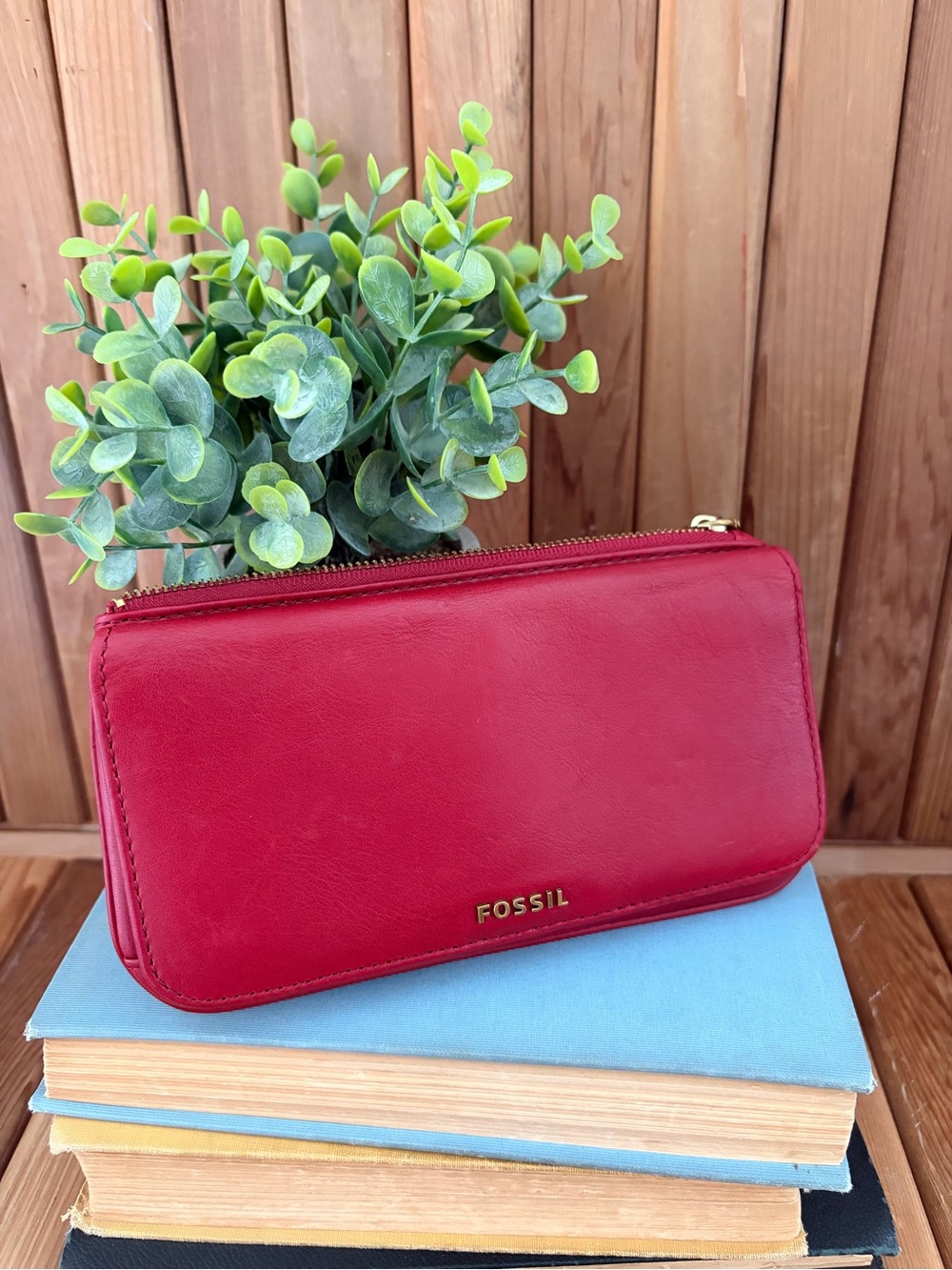 Fossil Women's Red Leather Zip Wallet